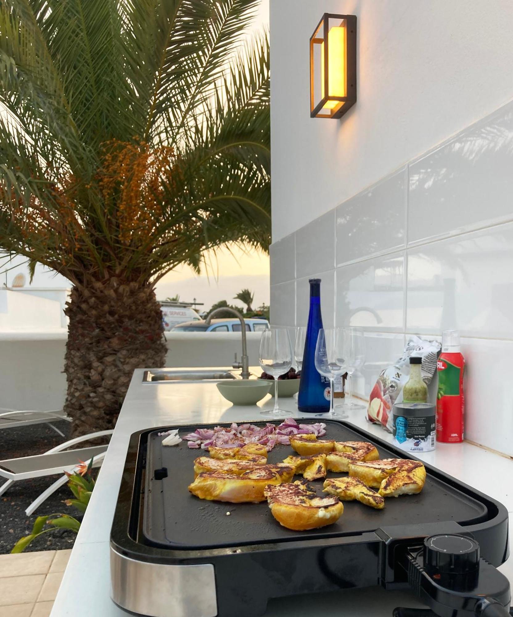 Lovely Casa Felicidad, Swimming Pool, Wifi X Private Garden Playa Blanca  Luaran gambar